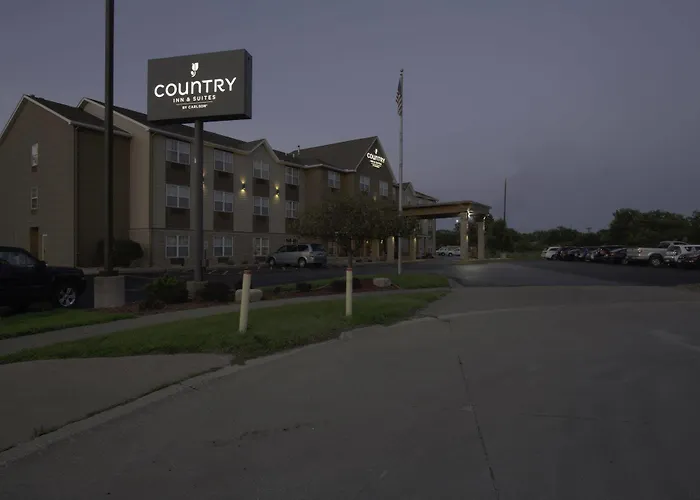 Country & By Radisson, Airport Hotel